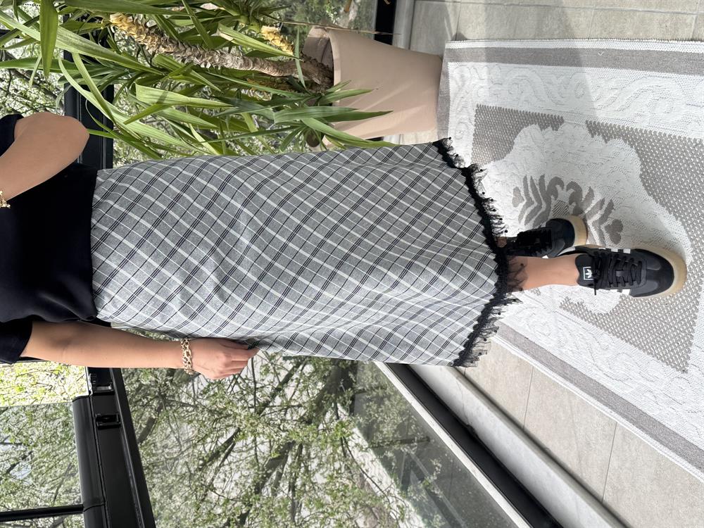 Ekose Altı Tüylü Etek Gri