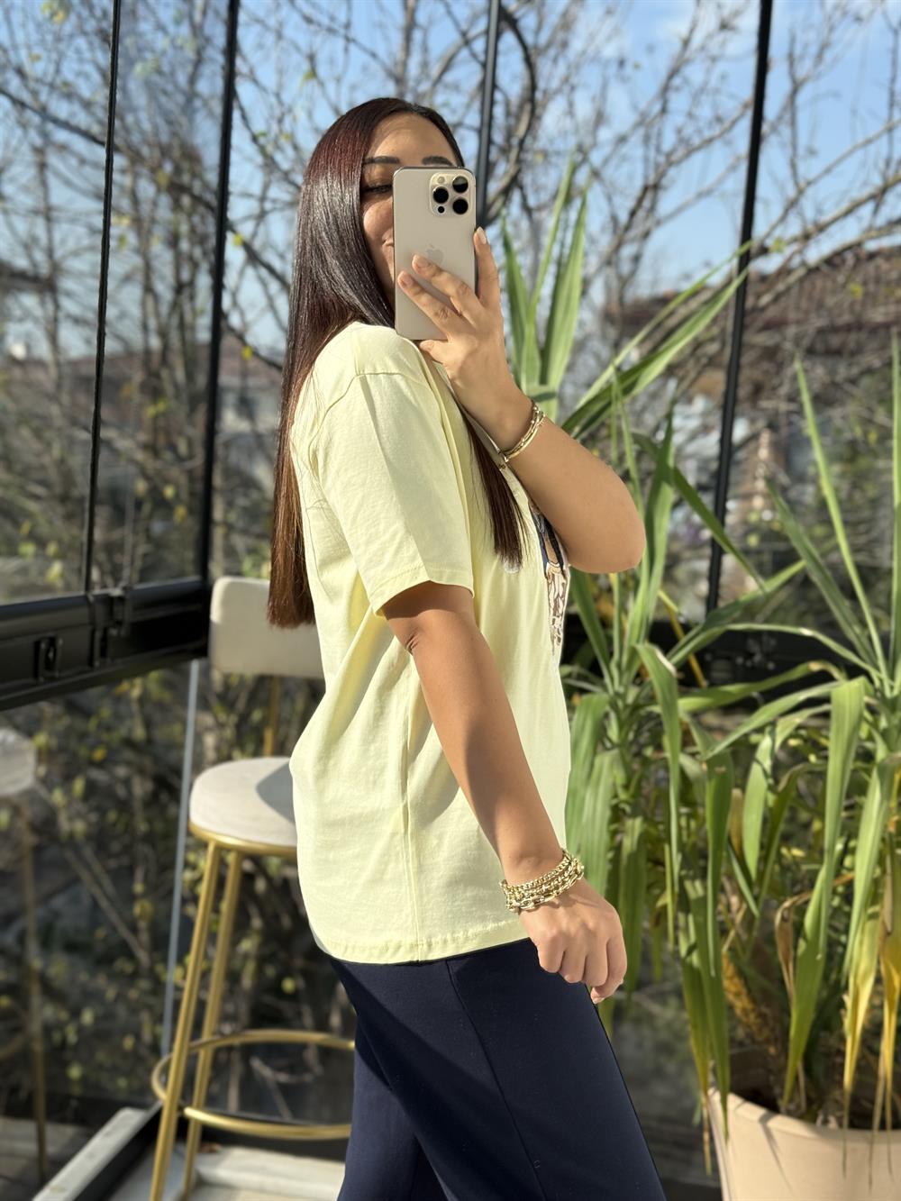 Newyork Yazılı İşlemeli Basic Tişört Sarı