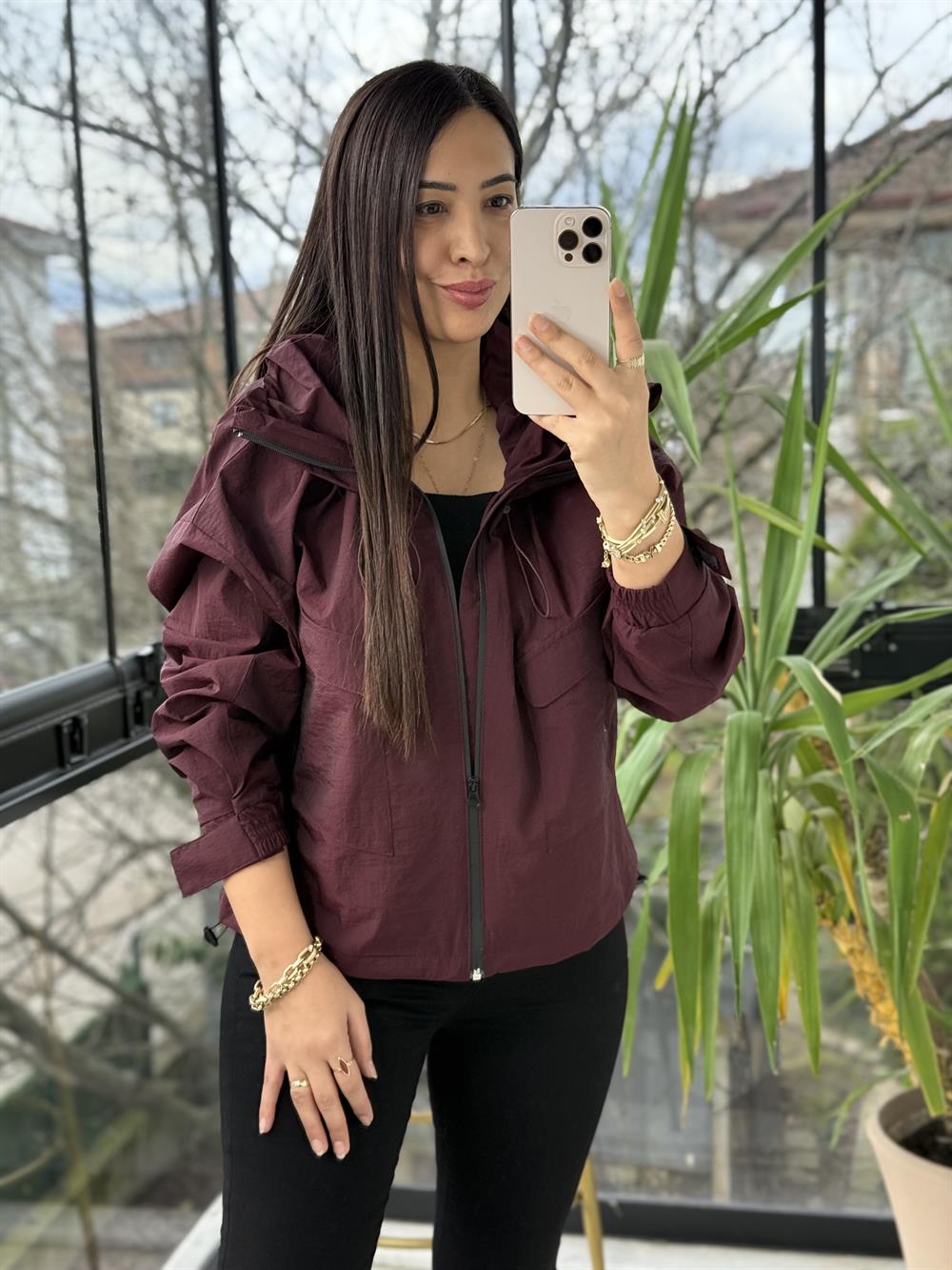 Yakası Büzgülü Yağmurluk Mürdüm