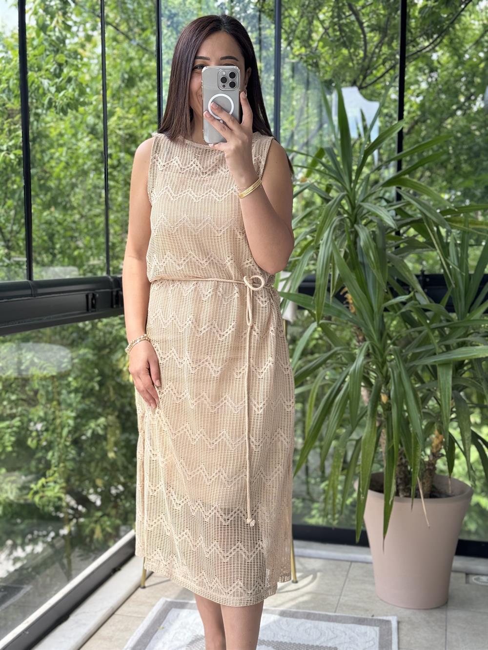 File Model Elbise Bej