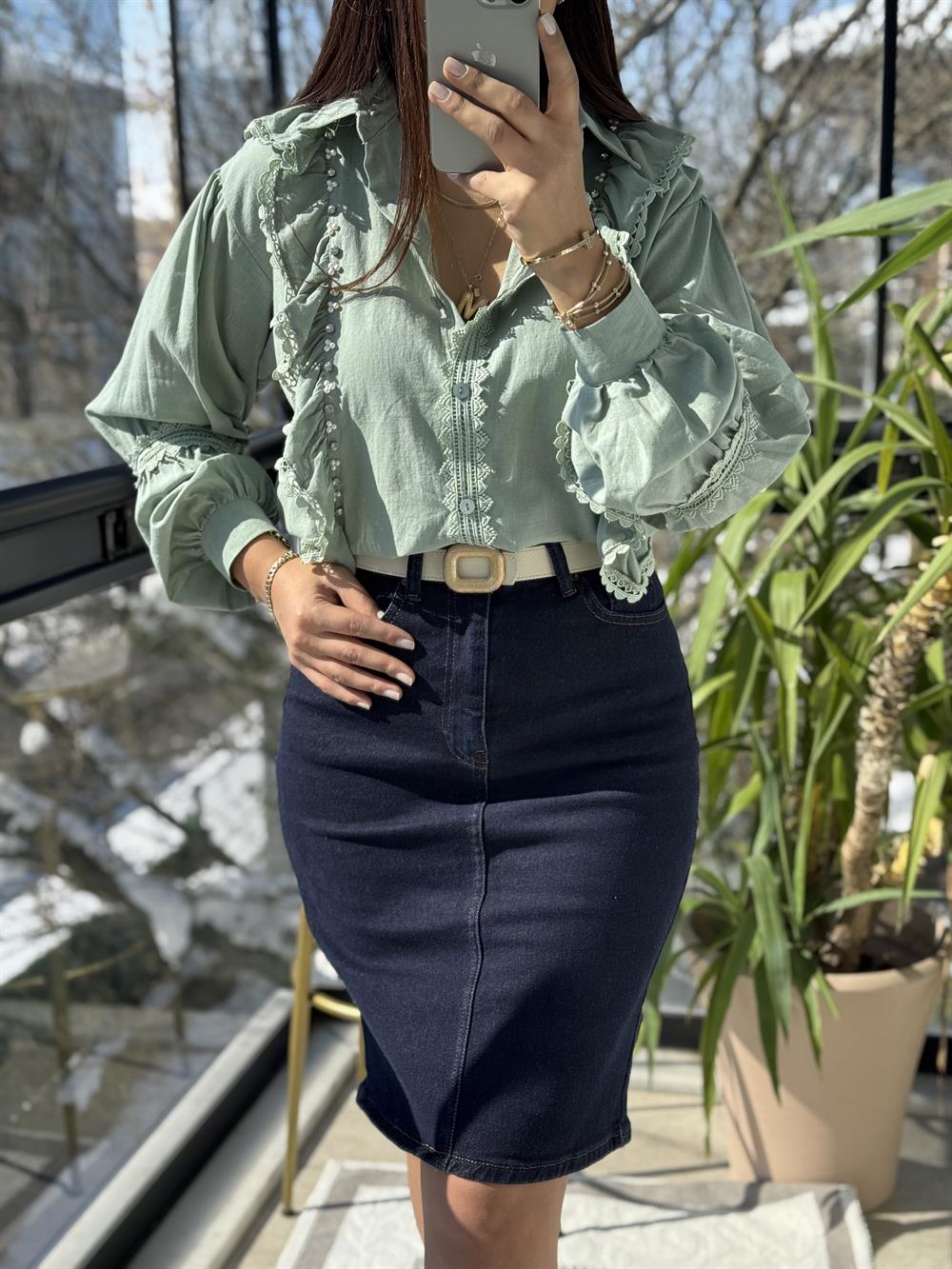 Fırfırlı Taş Detaylı Gömlek Yeşil