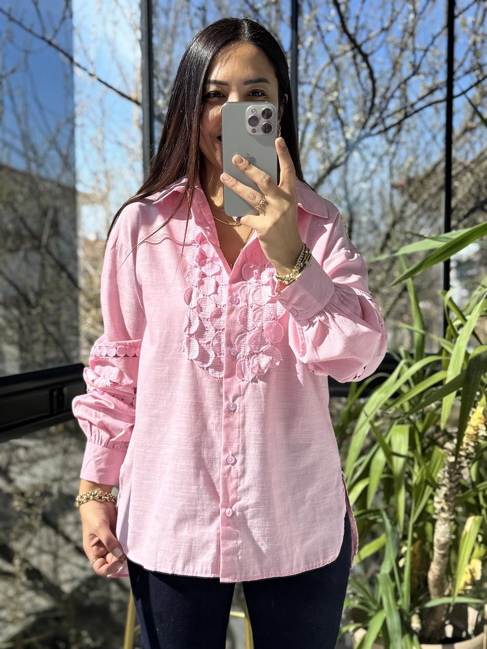 Göğüsü Kolları Yuvarlak Dantelli Gömlek Pembe