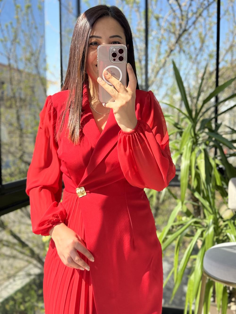 Gold Tokalı Elbise Kırmızı