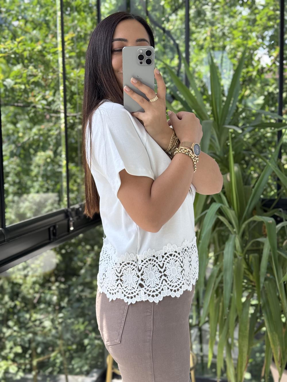 Altı Güpürlü Pamuklu Tişört Beyaz