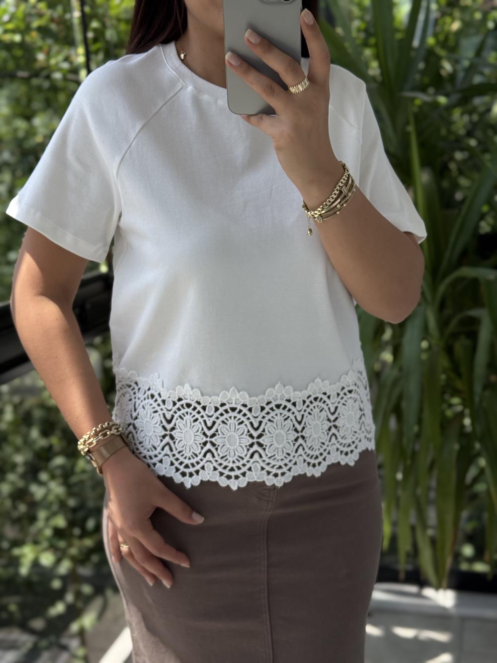 Altı Güpürlü Pamuklu Tişört Beyaz