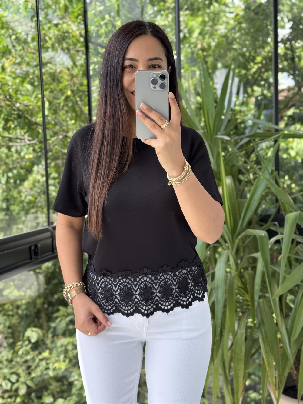 Altı Güpürlü Pamuklu Tişört Siyah