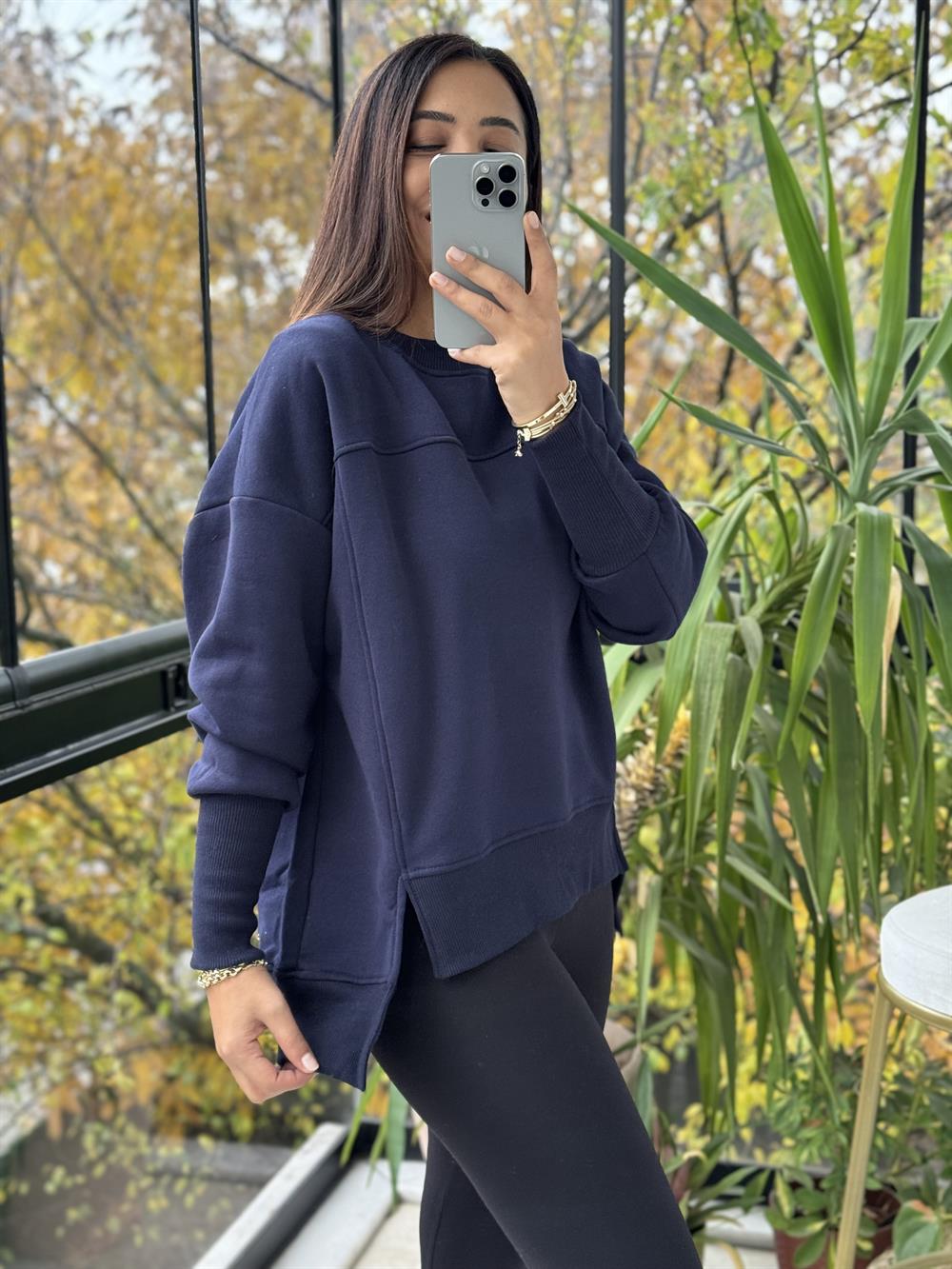 İki Önü Yırtmaçlı Sweatshirt Lacivert