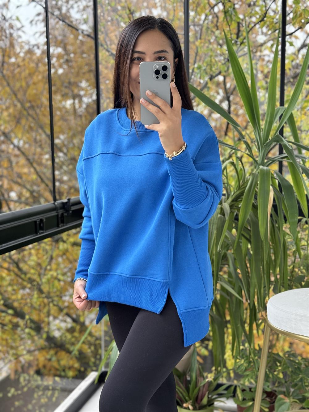 İki Önü Yırtmaçlı Sweatshirt Mavi