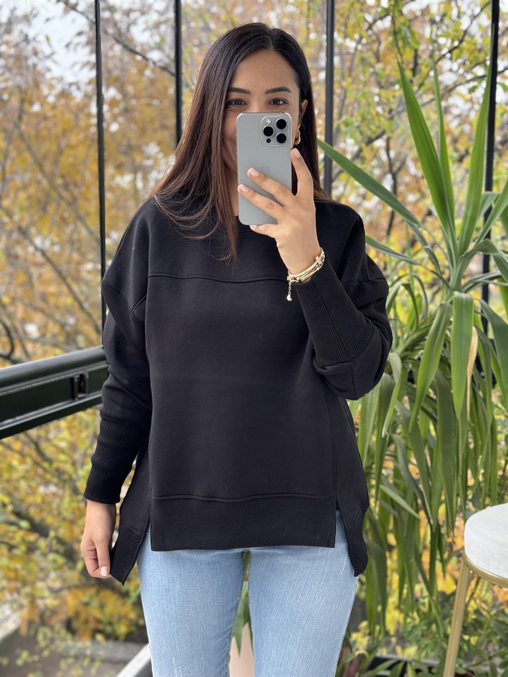 İki Önü Yırtmaçlı Sweatshirt Siyah
