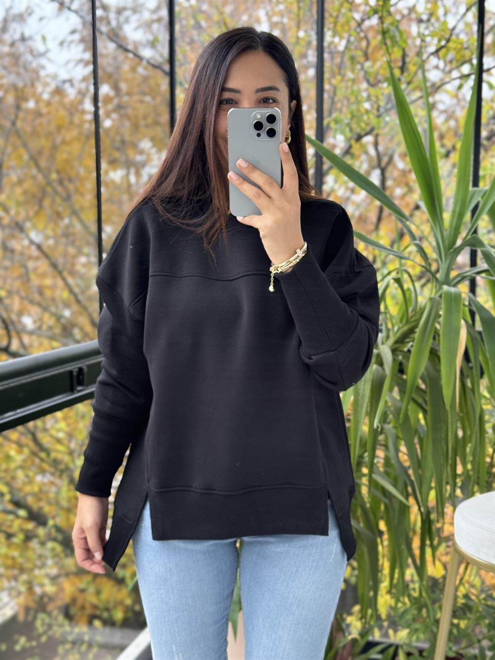 İki Önü Yırtmaçlı Sweatshirt Siyah