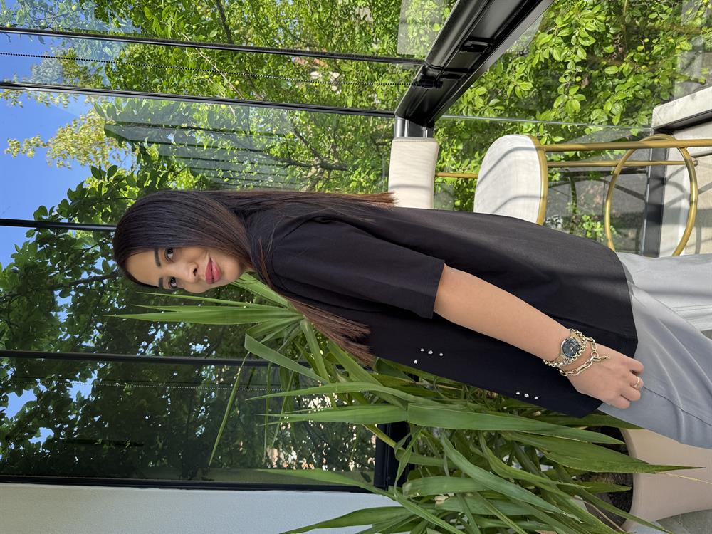 İpkyl Sıra Taşlı Tişört Siyah