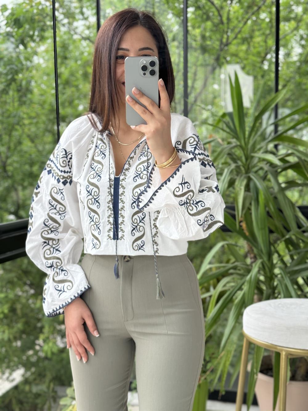 İşlemeli Nakışlı Gömlek Yeşil