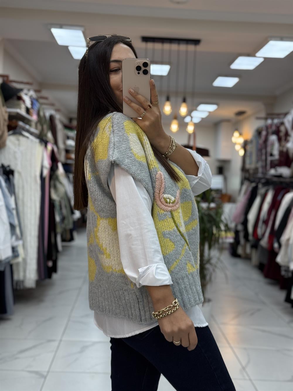 İşlemeli Tasarım Süveter Gri