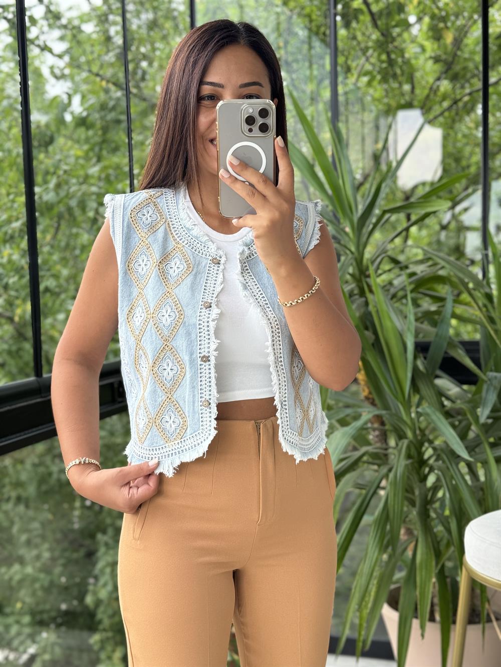 İşlemeli Yelek Mavi