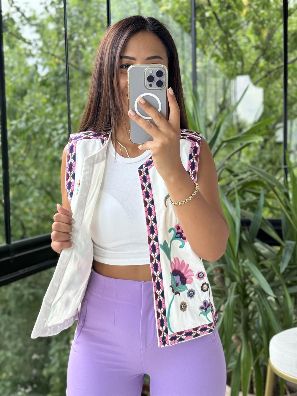 İşlemeli Yelek Pembe