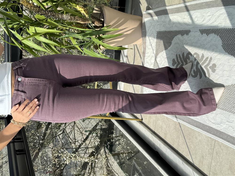 İspanyol Paça Jean Menekşe