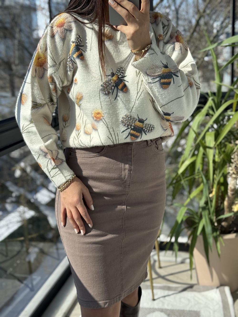 İthal Arı Baskılı Kazak Bej