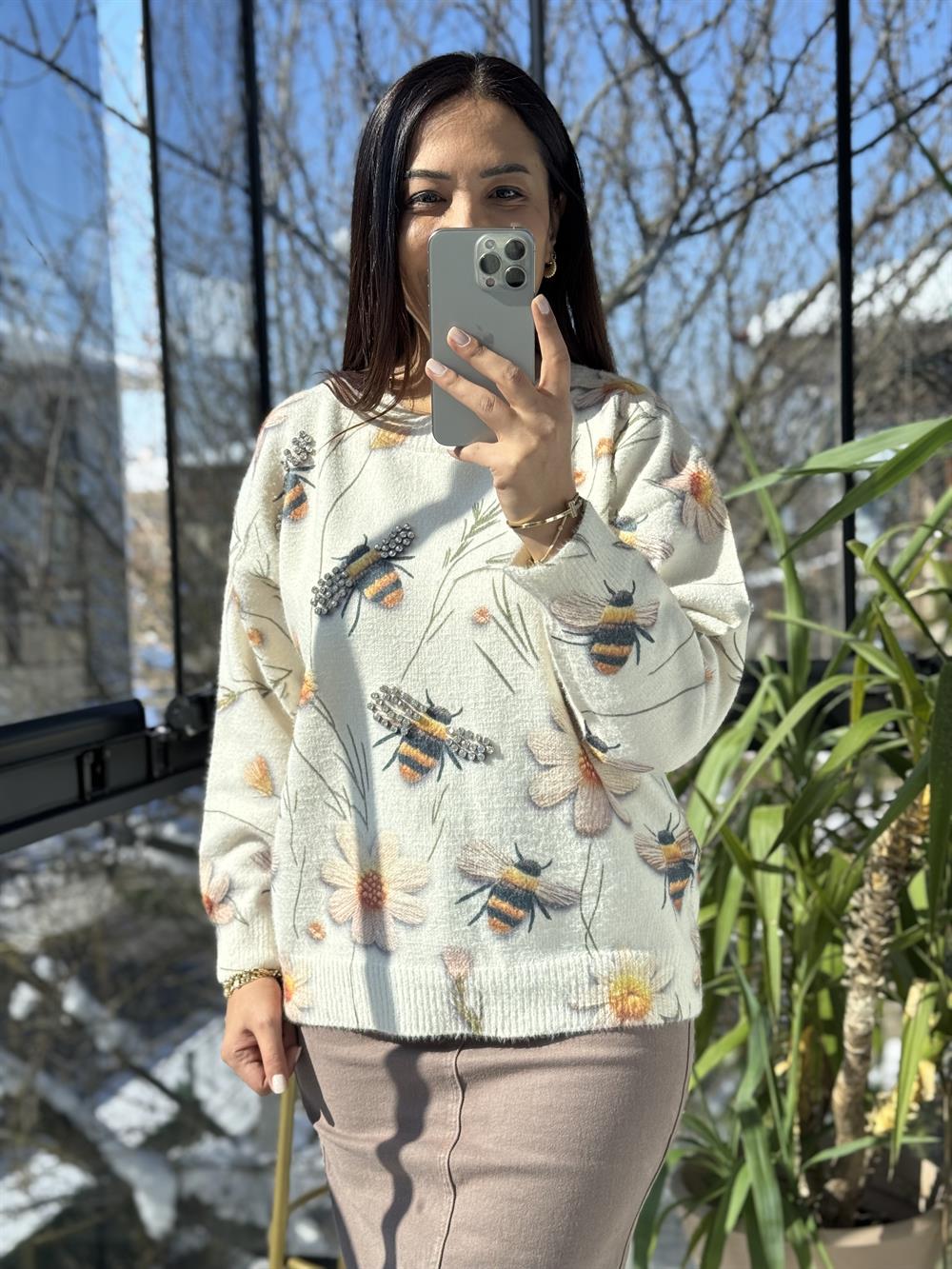 İthal Arı Baskılı Kazak Bej