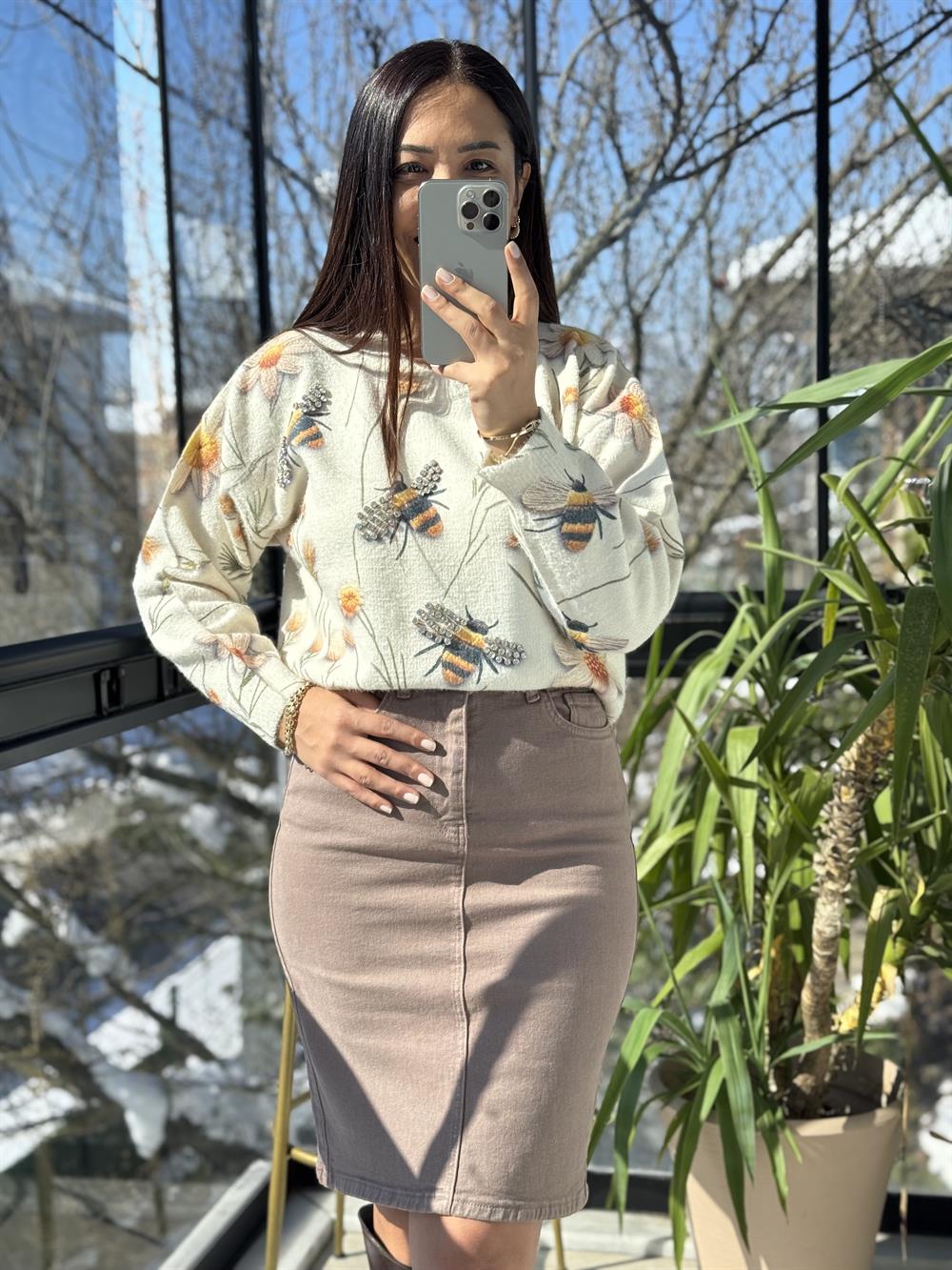 İthal Arı Baskılı Kazak Bej