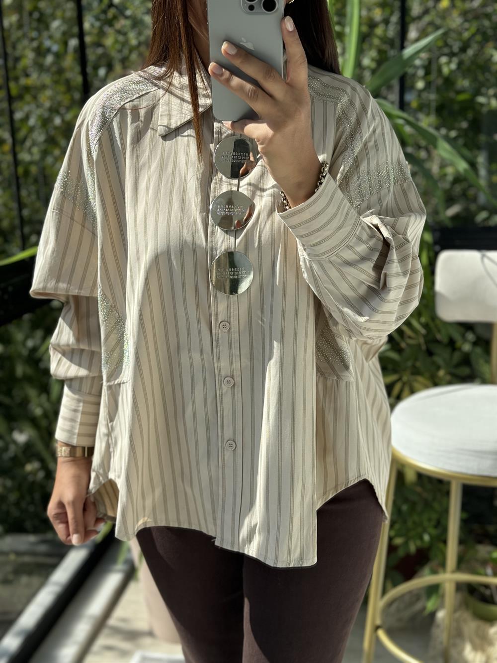İthal Çizgili Broşlu Gömlek Bej