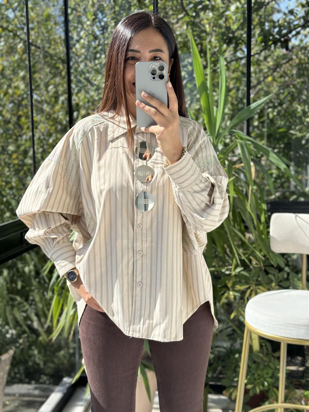 İthal Çizgili Broşlu Gömlek Bej
