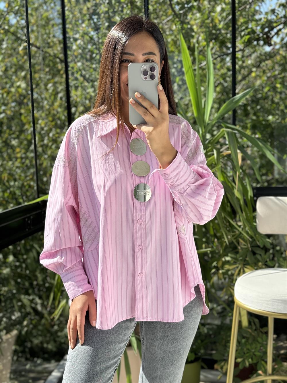 İthal Çizgili Broşlu Gömlek Pembe