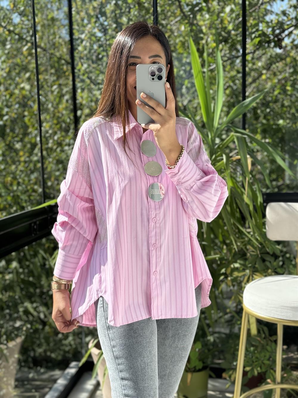 İthal Çizgili Broşlu Gömlek Pembe