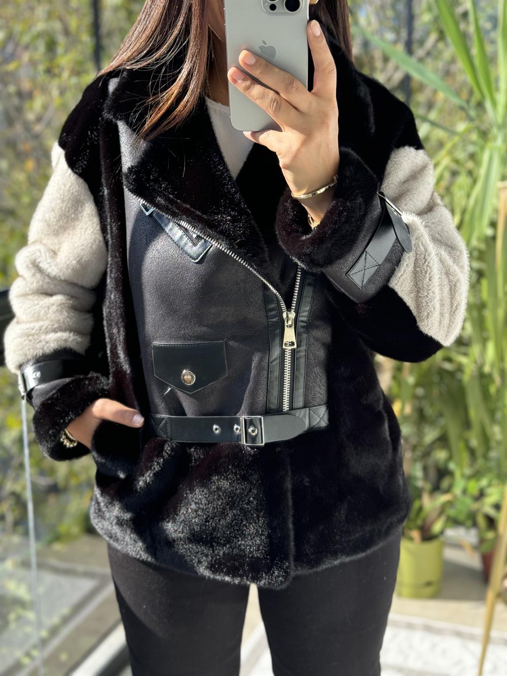 İthal Deri Detaylı Parçalı Kürk Siyah