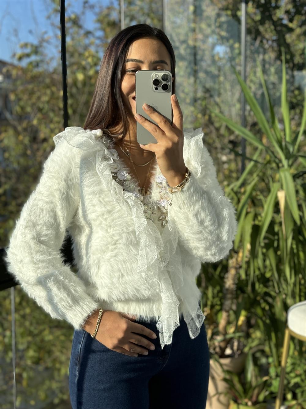 İthal Güllü İncili Hırka Beyaz