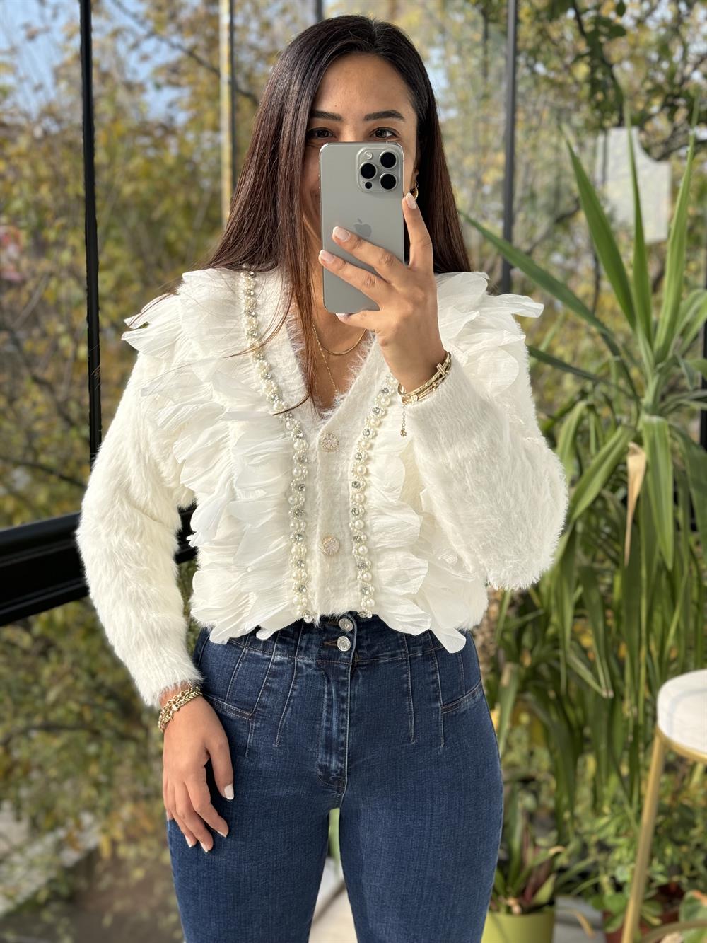 İthal incili Fırfırlı Hırka Beyaz