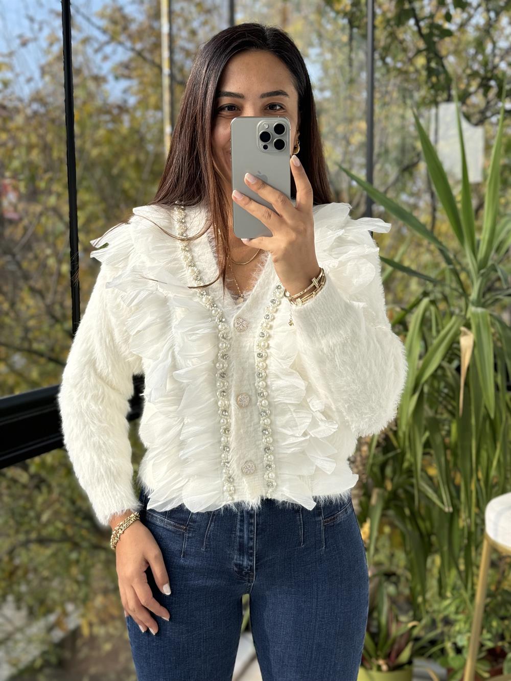 İthal incili Fırfırlı Hırka Beyaz