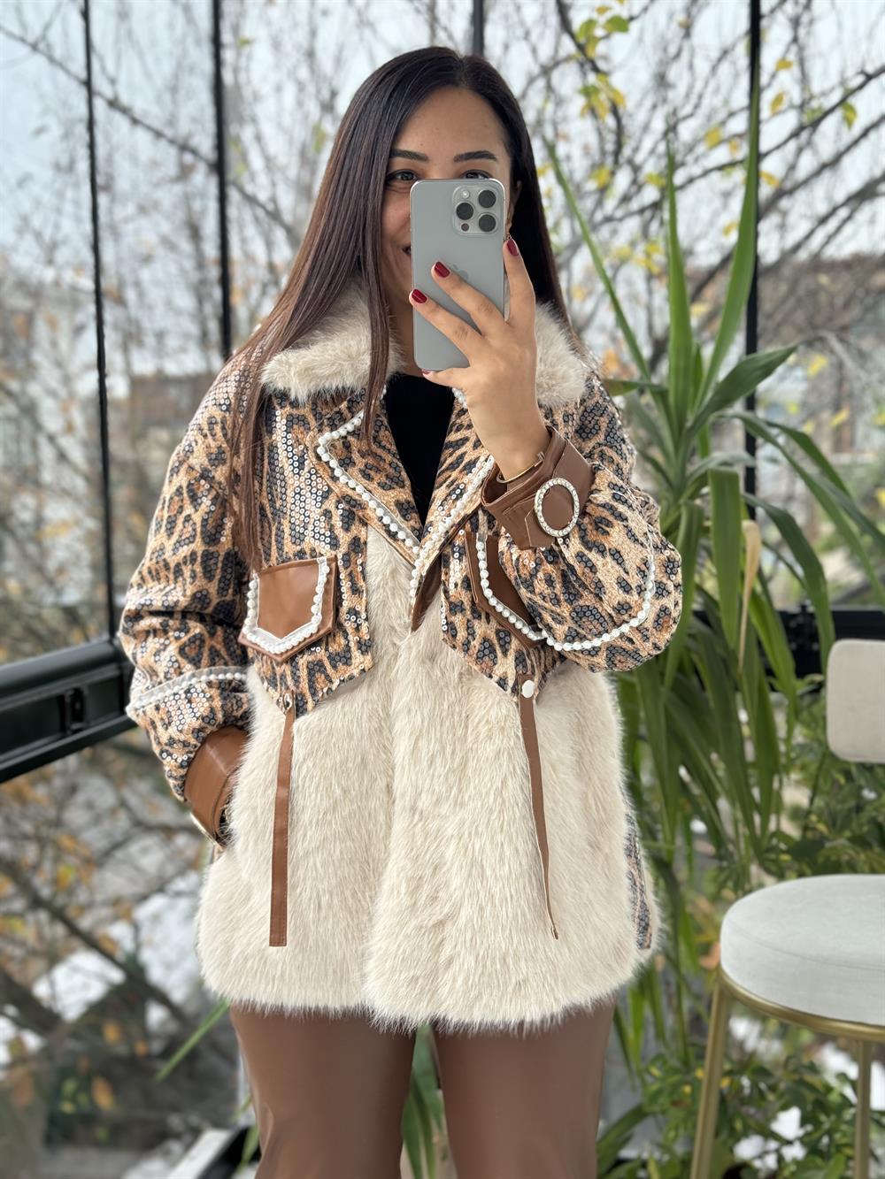 İthal İncili Payetli Deri Detaylı Kürk Leopar