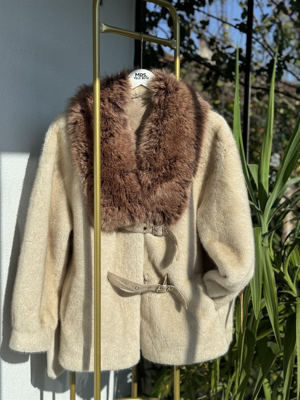 İthal Kemer Detaylı Kürk Ceket Krem