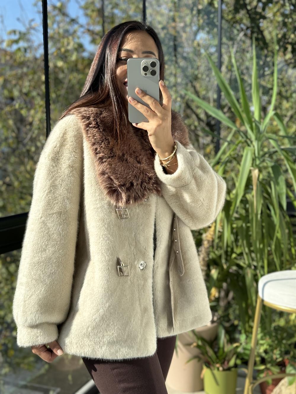 İthal Kemer Detaylı Kürk Ceket Krem