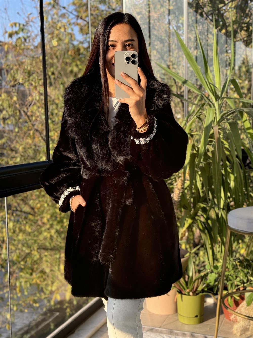 İthal Kolu İncili Kürk Siyah