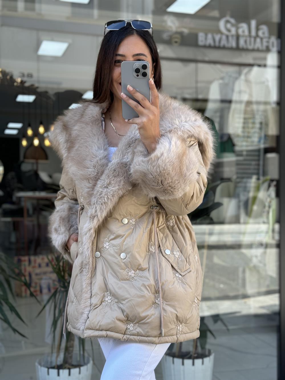 İthal Kürk Detaylı Mont Bej