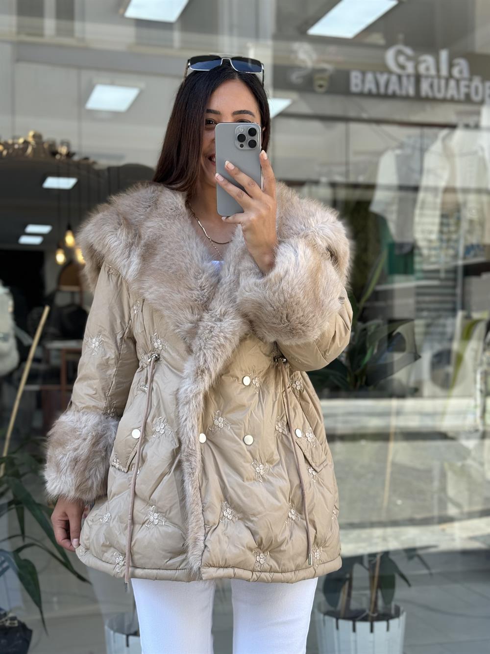İthal Kürk Detaylı Mont Bej