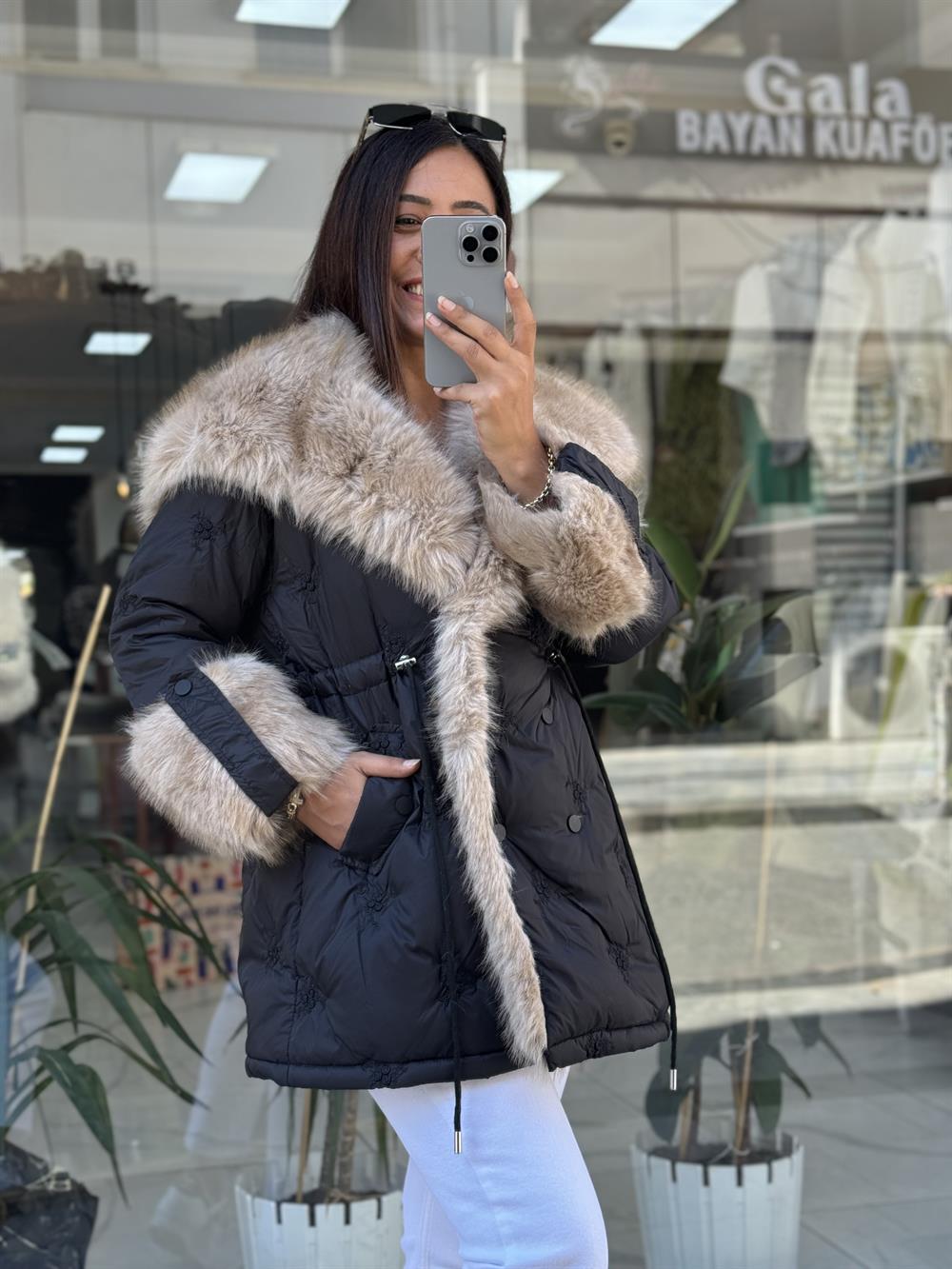 İthal Kürk Detaylı Mont Siyah