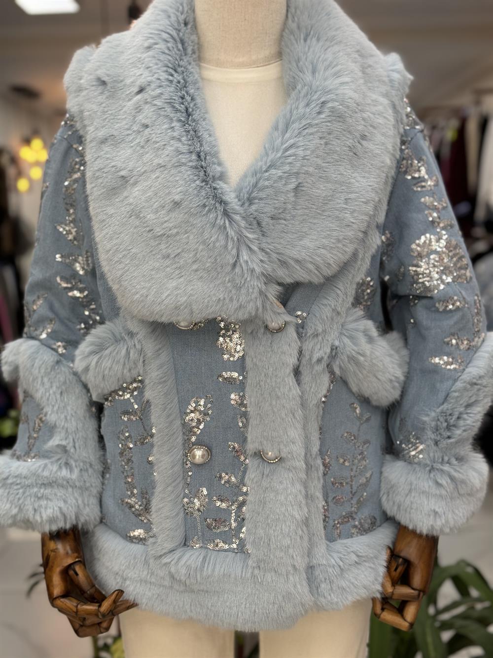 İthal Kürklü Payet Detaylı Mont Mavi