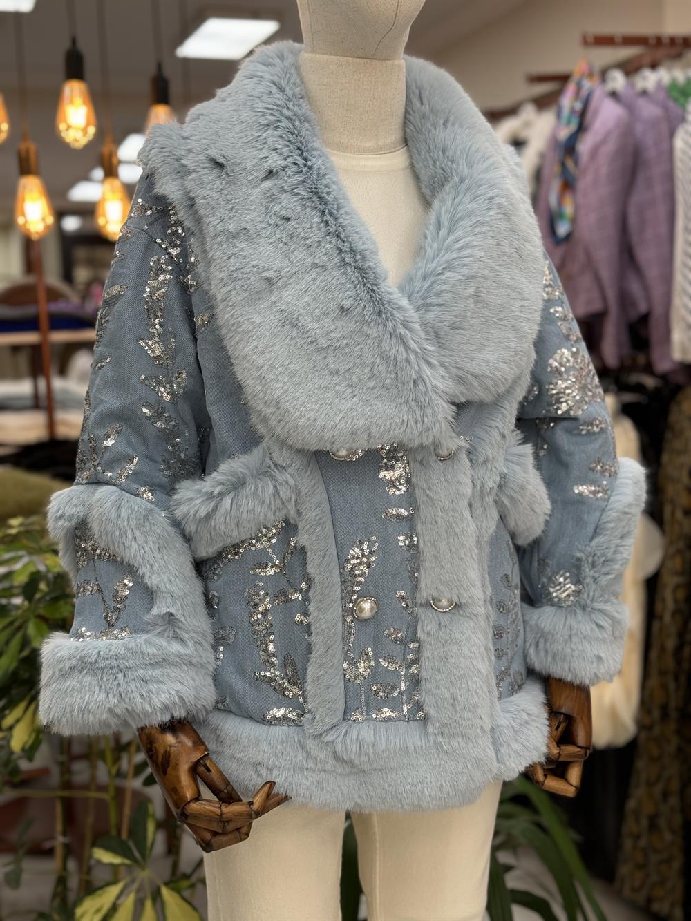 İthal Kürklü Payet Detaylı Mont Mavi