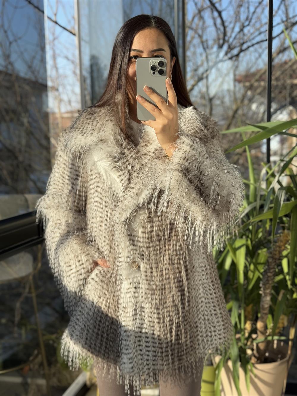 İthal Kürklü Püsküllü Mont Bej