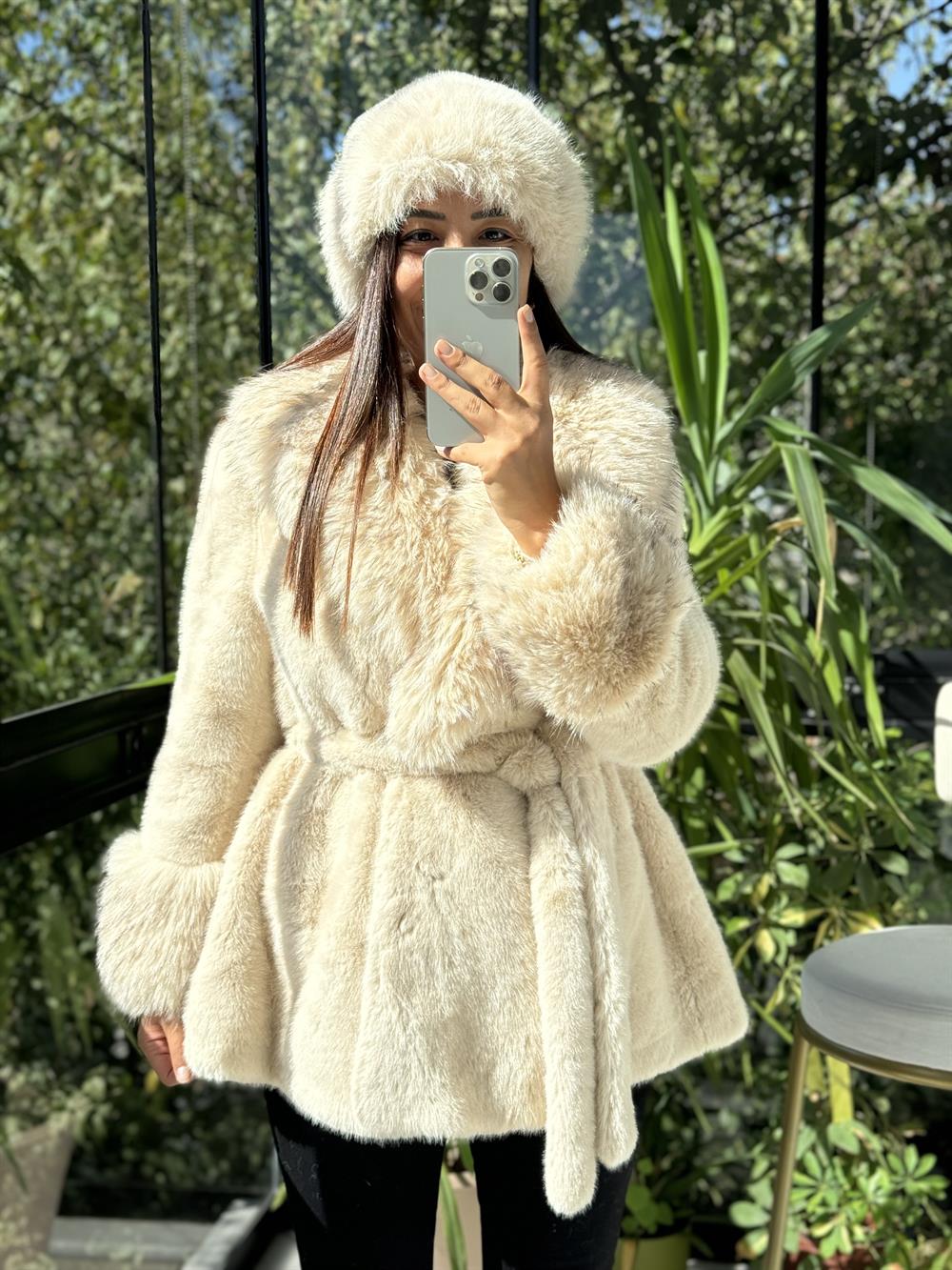 İthal Kuşaklı Kürk Krem