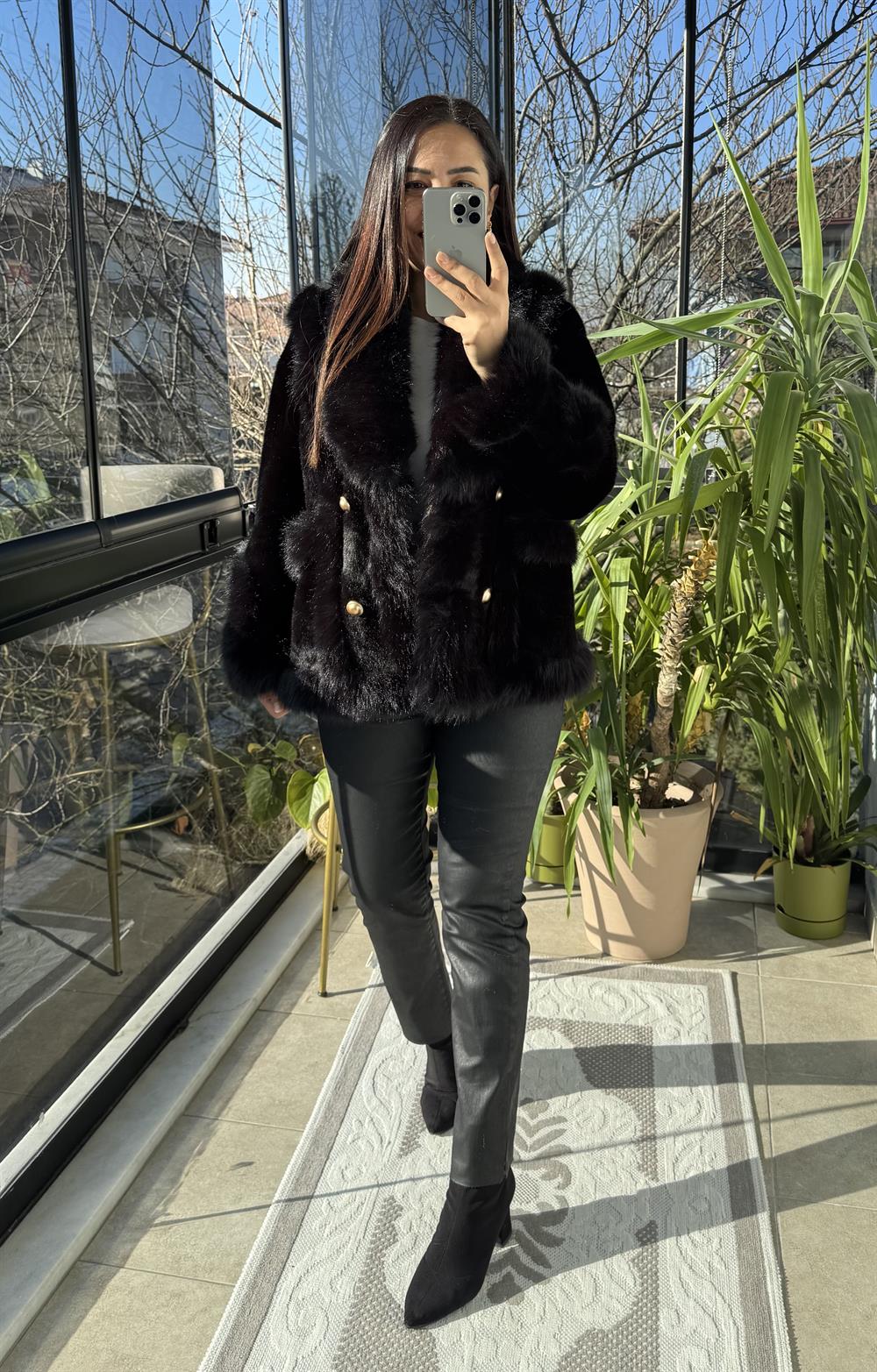 İthal Önü Cepli Kürk Mont Siyah