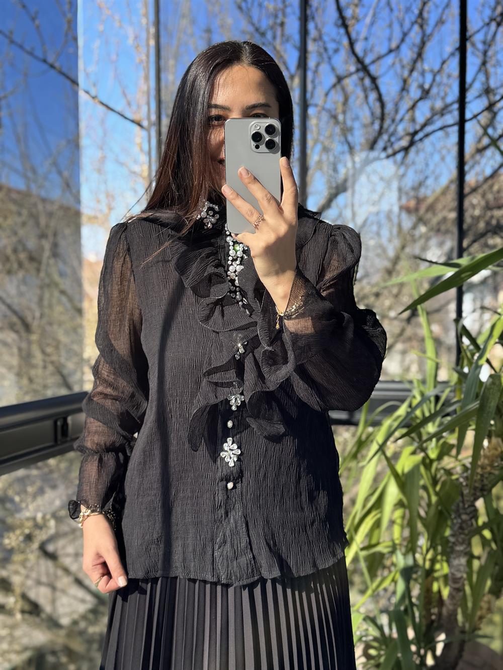 İthal Önü Fırfırlı Taşlı Gömlek Siyah