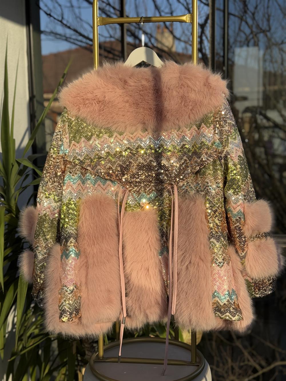 İthal Payetli Kemerli Kürk Pembe