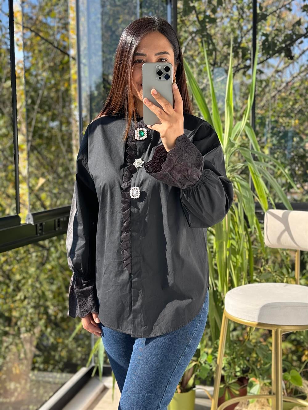 İthal Taş Detaylı Broşlu Gömlek Siyah