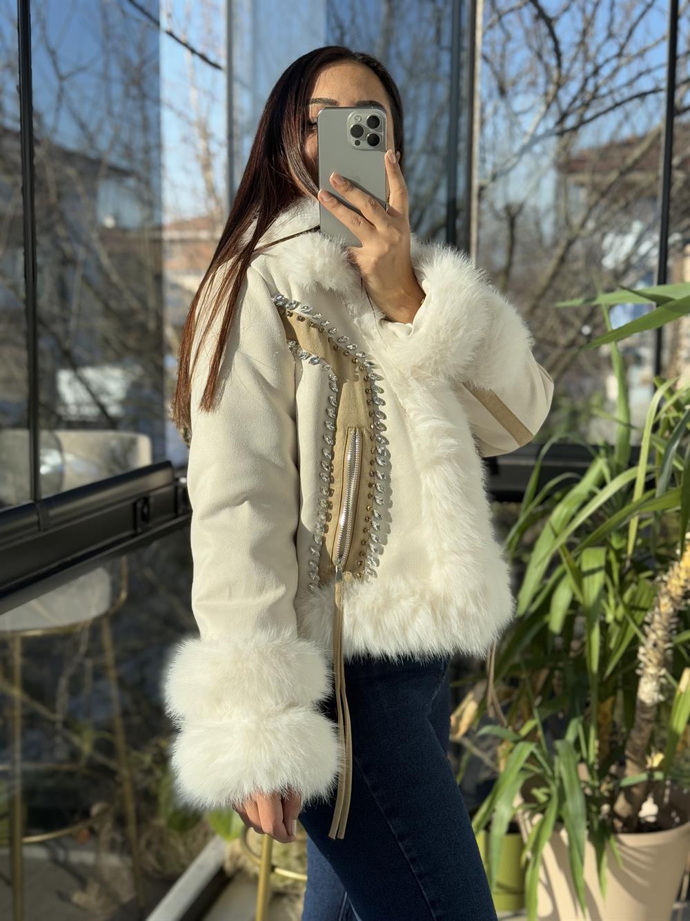 İthal Taşlı Kısa Mont Bej