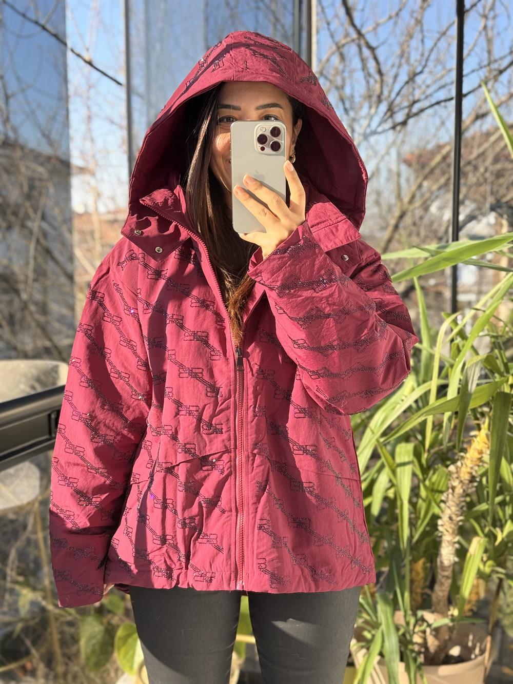 İthal Taşlı Şişme Mont Bordo