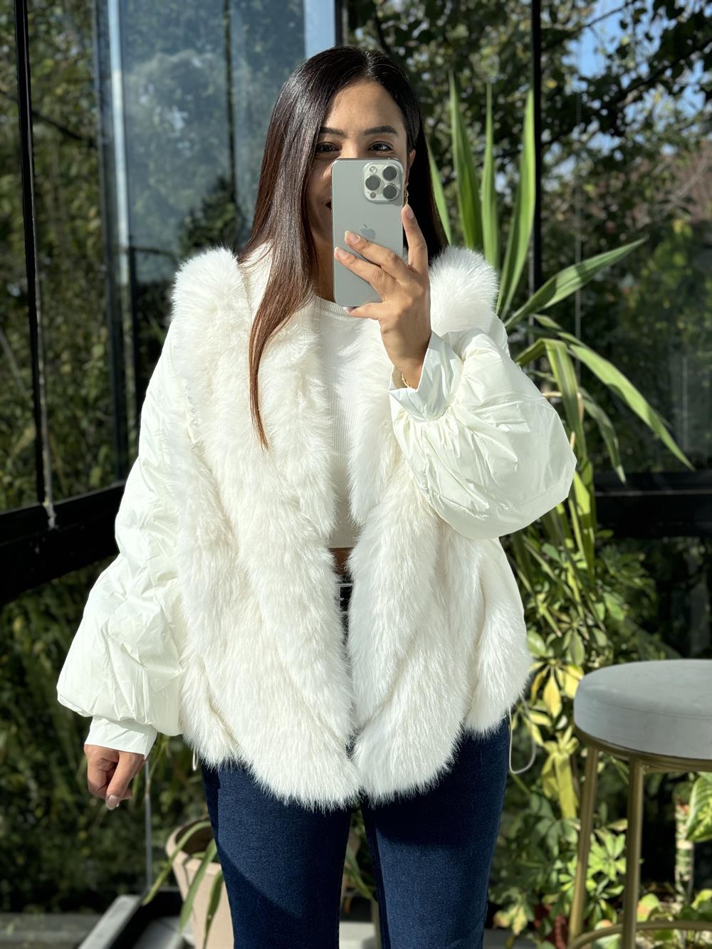 İthal Tüylü Mont Beyaz