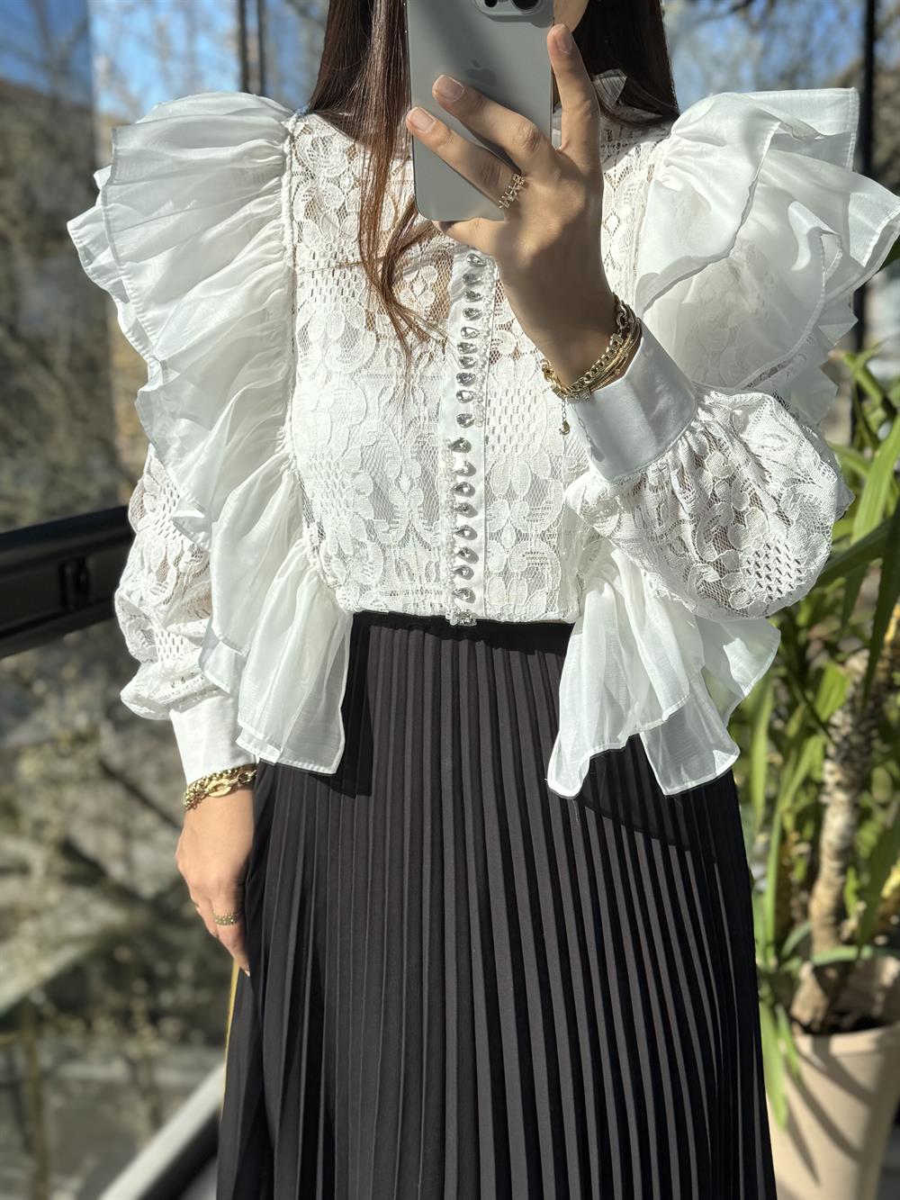 İthal Yanları Fırfırlı Bluz Beyaz